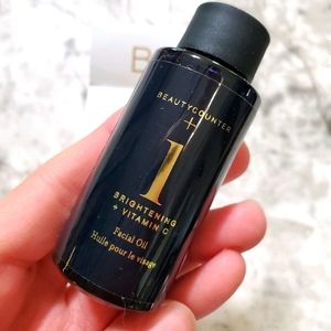 BeautyCounter Brightening + Vitamin C Serum Oil
